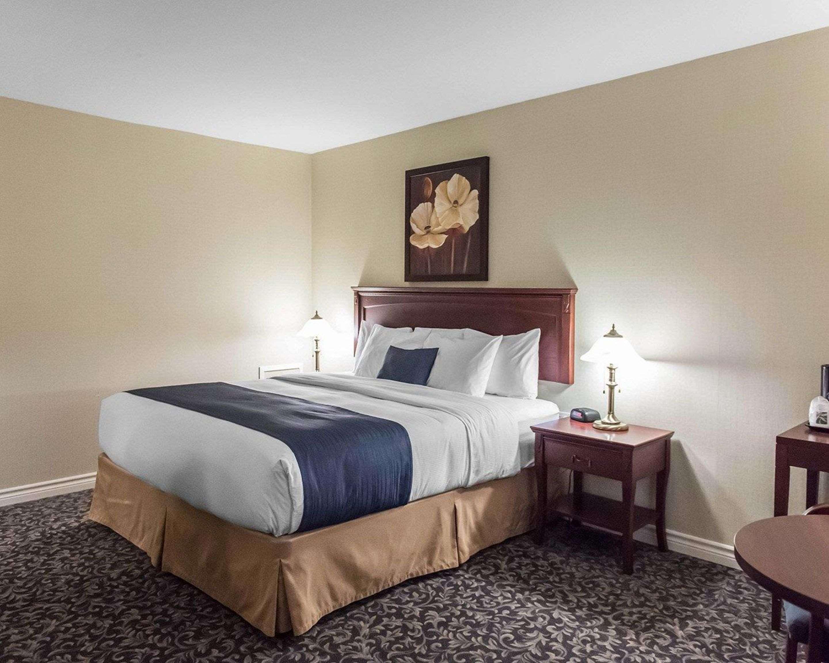 Quality Inn Mont-Laurier Eksteriør billede