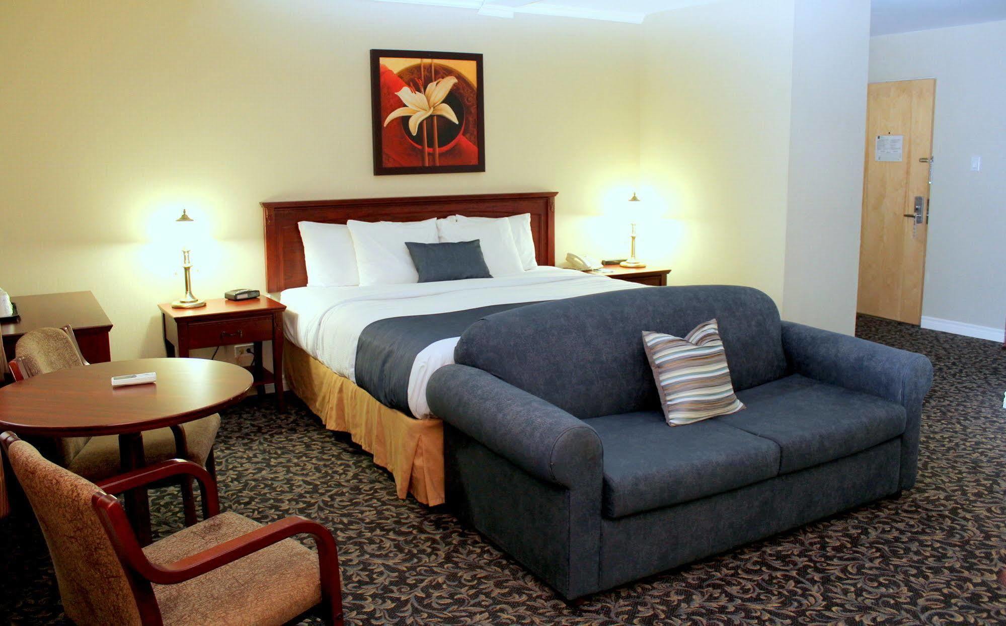Quality Inn Mont-Laurier Eksteriør billede